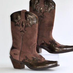 Size 7.5 Ariat Women Brown Boots